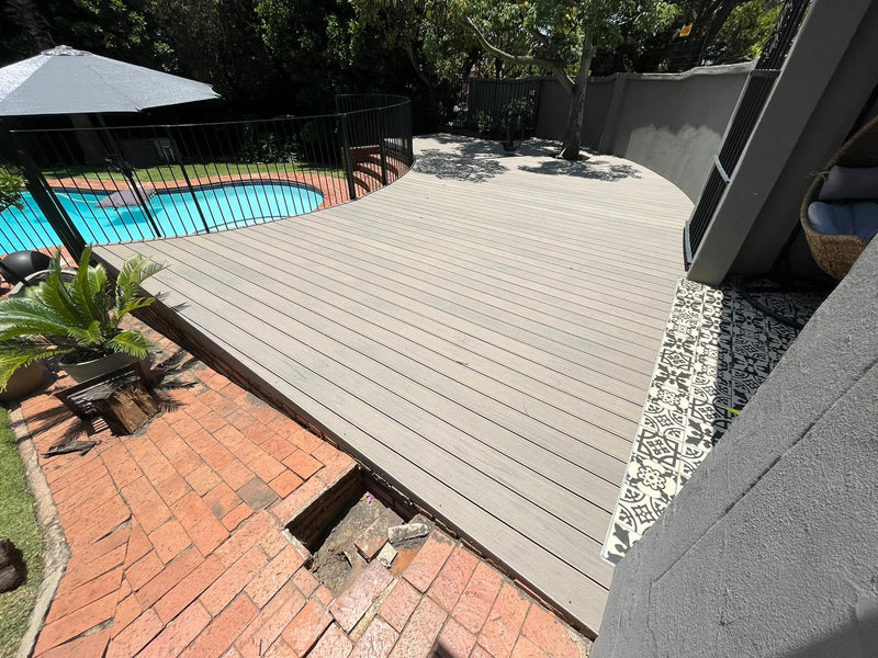 Decking vs. Paving: Which is the Better Option for Your Outdoor Space?