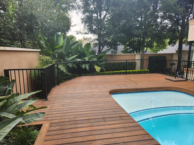 Innovative Trends in Infinity Pool Decking Design