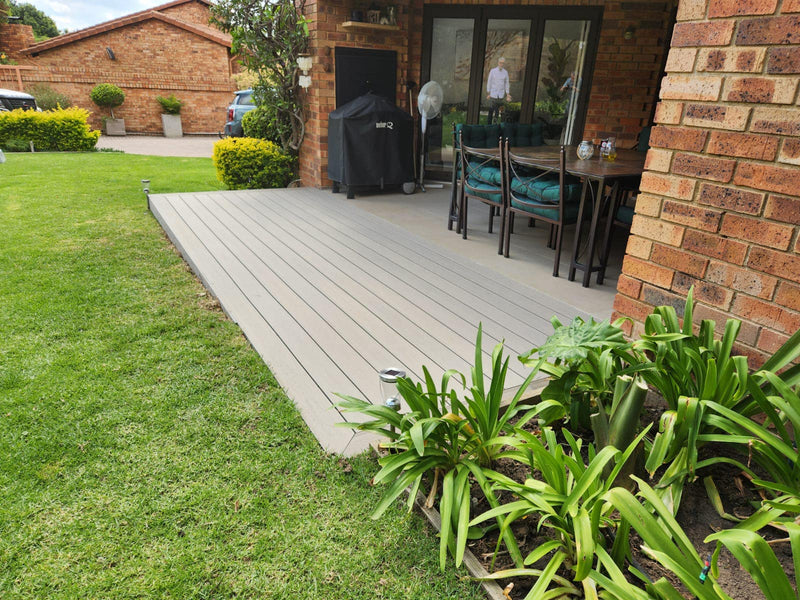 Timber Decking Maintenance: Tips for Preserving the Natural Beauty