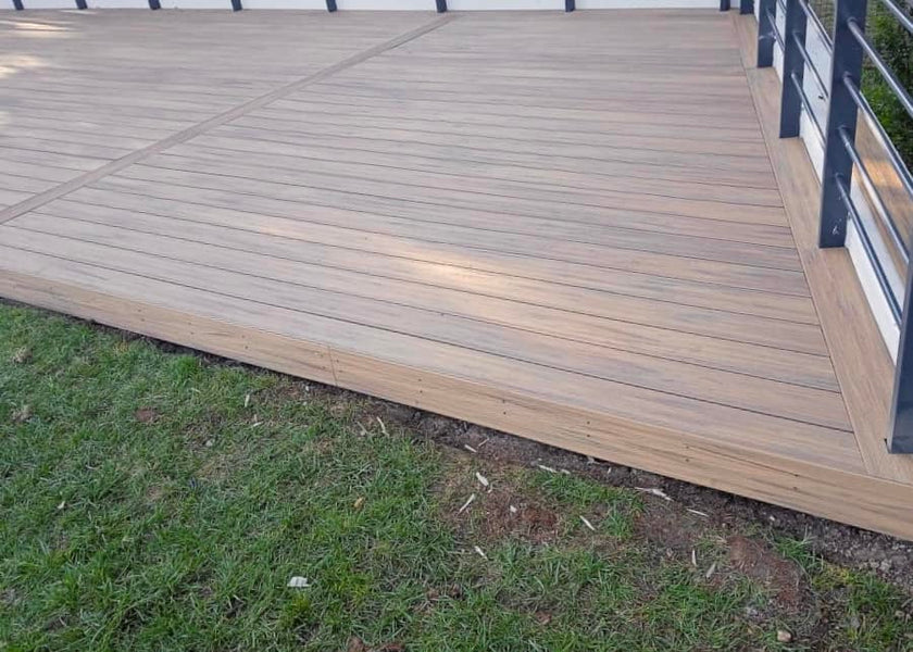 The Impact of Decking Board Material on the Overall Deck Performance