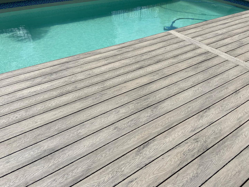 Composite Decking for Commercial Applications: From Boardwalks to Golf Courses