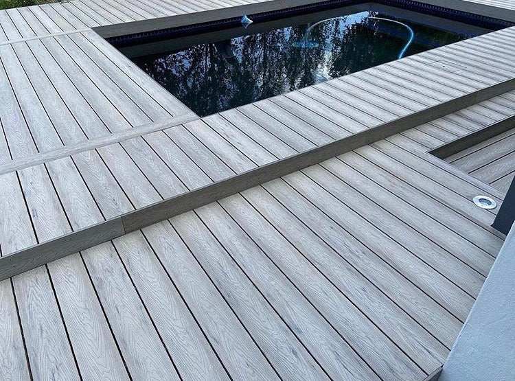 The Ultimate Guide to Choosing the Best Infinity Pool Decking Material