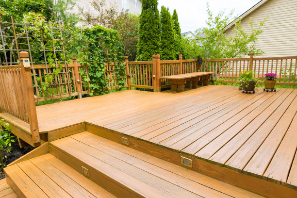 A Guide to Choosing the Best Decking Material for Your Wood Porch